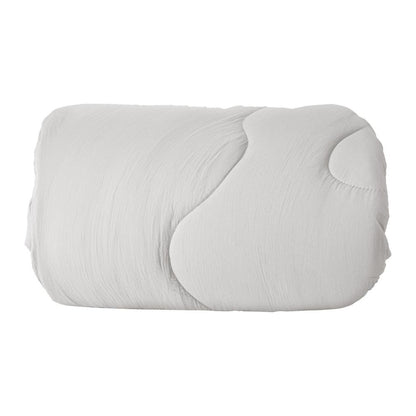 White Queen Hotel-Style Comforter